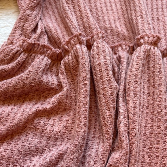 Women's Mauve Waffle Peplum Top - Picture 2 of 9